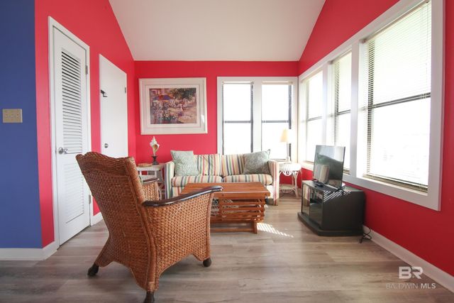 1288 W Beach Boulevard, Gulf Shores, AL 36542