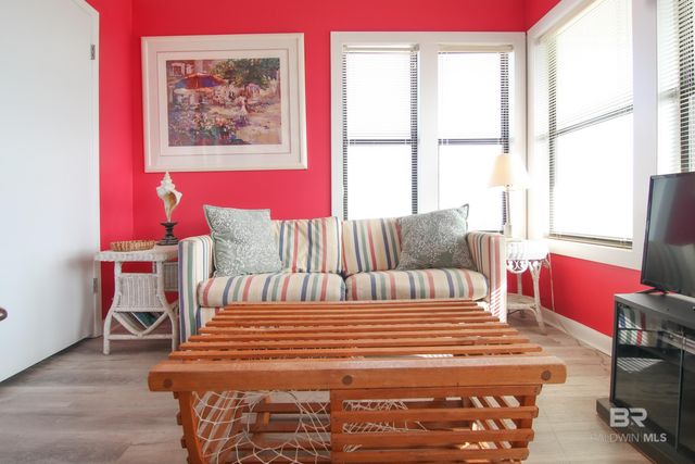 1288 W Beach Boulevard, Gulf Shores, AL 36542