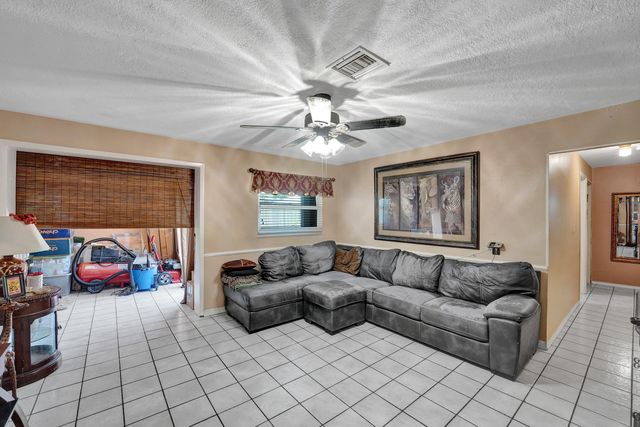 2740 SW 46th Court, Dania Beach, FL 33312