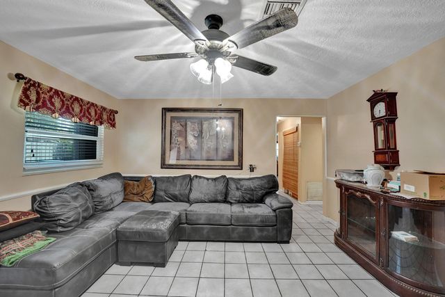 2740 SW 46th Court, Dania Beach, FL 33312