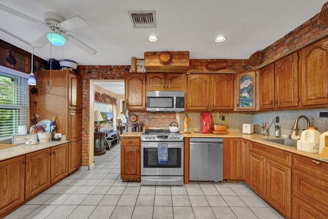 2740 SW 46th Court, Dania Beach, FL 33312