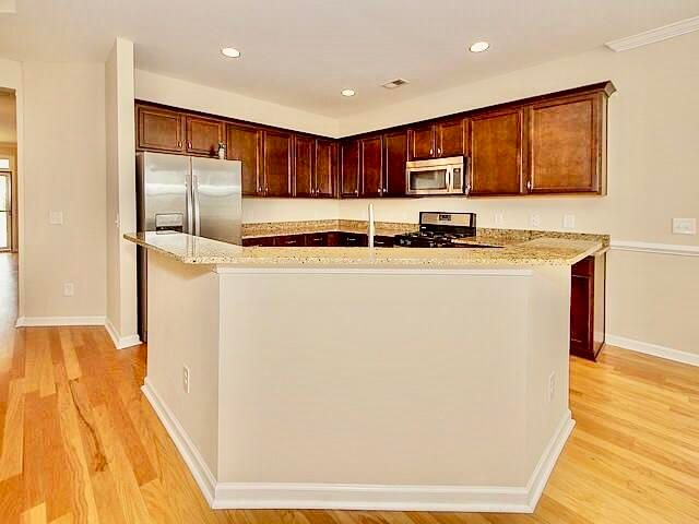 8154 Little Sydneys Way, North Charleston, SC 29406