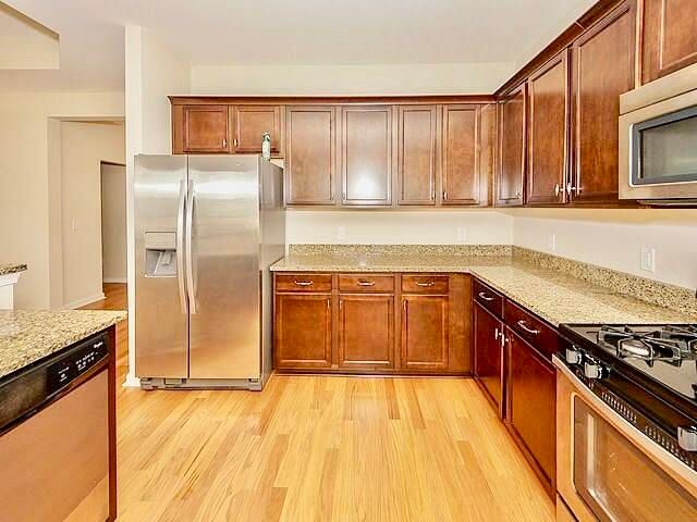 8154 Little Sydneys Way, North Charleston, SC 29406