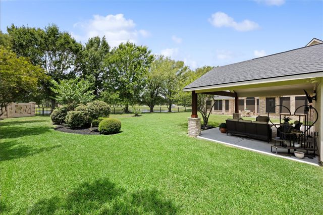 11710 Oakshield Lane, Cypress, TX 77433