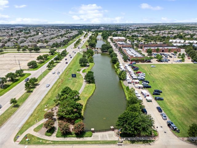 11710 Oakshield Lane, Cypress, TX 77433