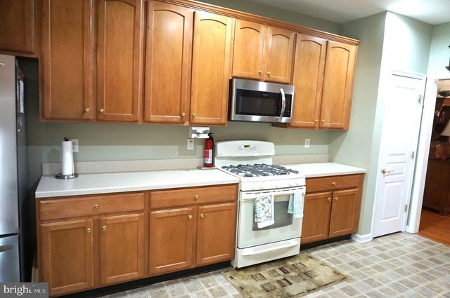 103 SPARROW DR, Hamilton, NJ 08690