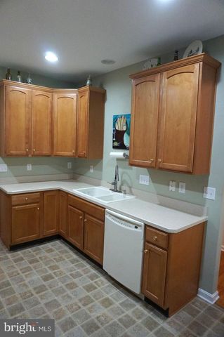 103 SPARROW DR, Hamilton, NJ 08690