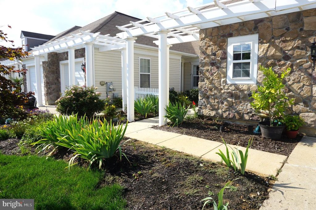 103 SPARROW DR, HAMILTON, NJ 08690 — photo 2