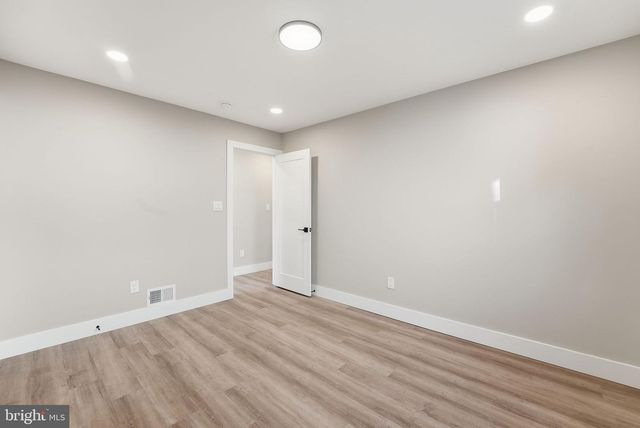 5716 SOMERSET RD, Riverdale, MD 20737