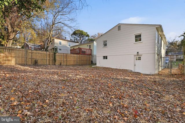 5716 SOMERSET RD, Riverdale, MD 20737