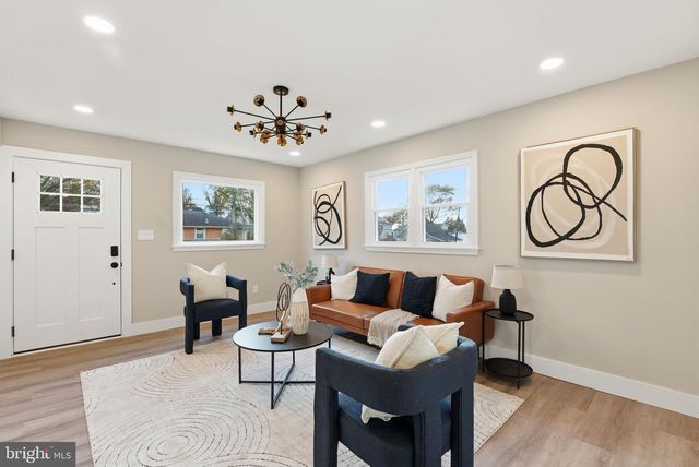 5716 SOMERSET RD, Riverdale, MD 20737