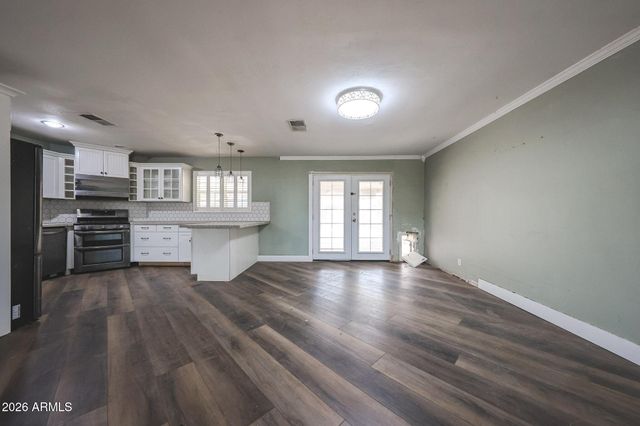 1734 S SHAFER Drive, Tempe, AZ 85281