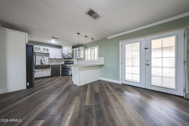 1734 S SHAFER Drive, Tempe, AZ 85281