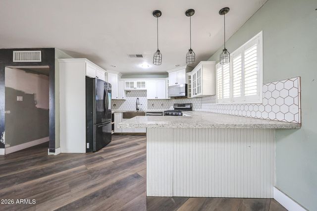 1734 S SHAFER Drive, Tempe, AZ 85281