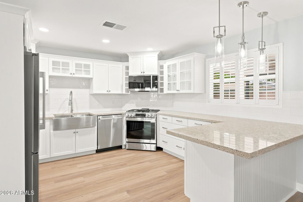 1734 S SHAFER Drive, Tempe, AZ 85281 — photo 4