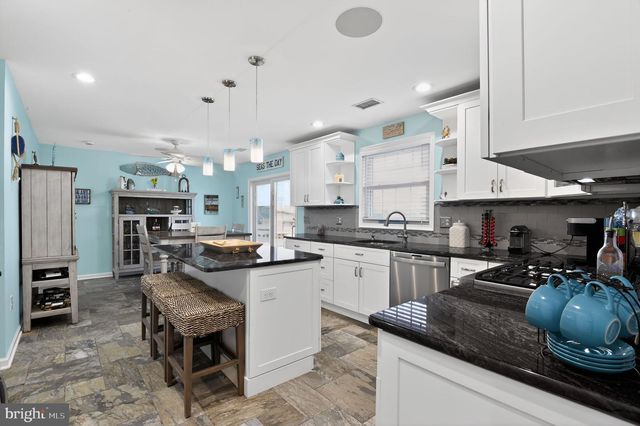 15 KENTUCKY DR, Little Egg Harbor Twp, NJ 08087