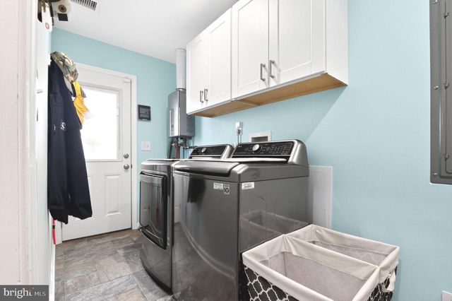 15 KENTUCKY DR, Little Egg Harbor Twp, NJ 08087