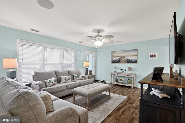 15 KENTUCKY DR, Little Egg Harbor Twp, NJ 08087