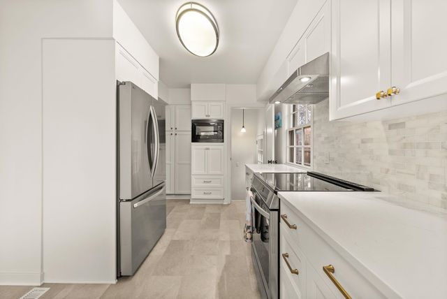 818 W 27th Ave, Spokane, WA 99203