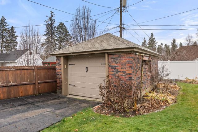 818 W 27th Ave, Spokane, WA 99203