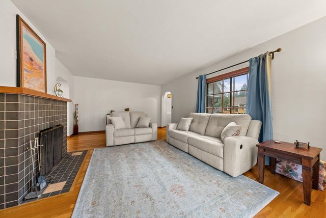 818 W 27th Ave, Spokane, WA 99203