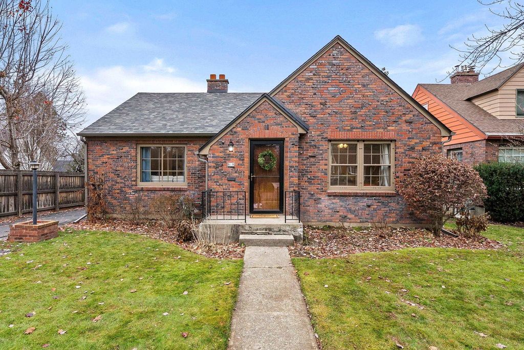 818 W 27th Ave, Spokane, WA 99203