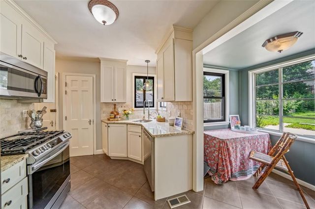 5337 Clark Drive, Roeland Park, KS 66205