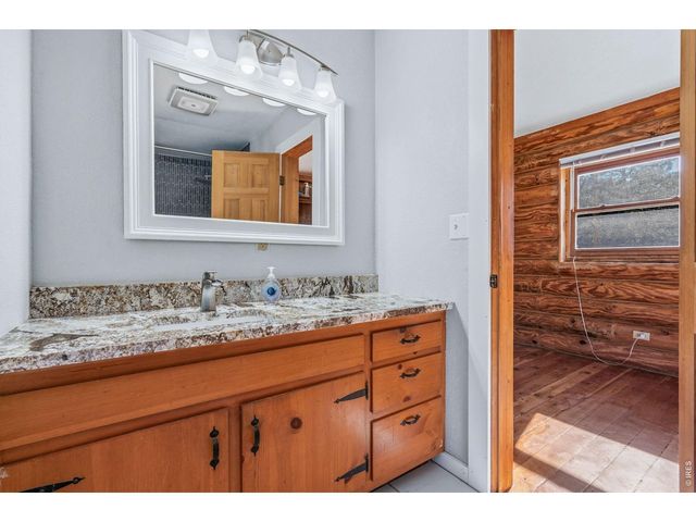 589 Keko Dr, Loveland, CO 80537
