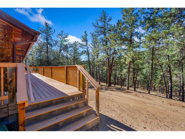 589 Keko Dr, Loveland, CO 80537