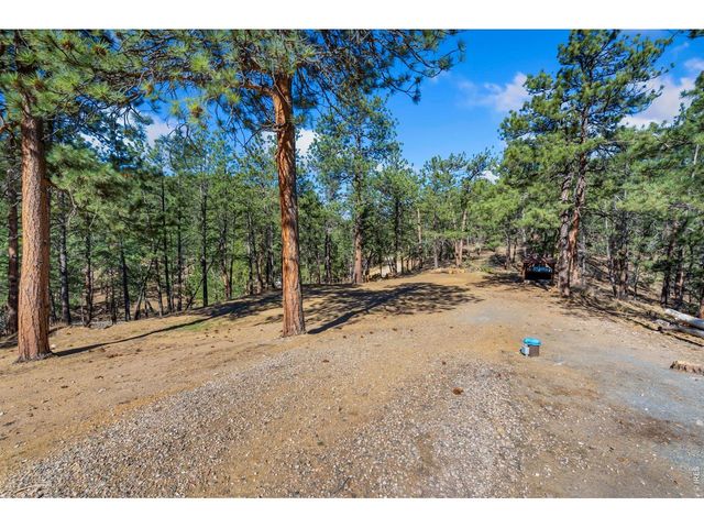 589 Keko Dr, Loveland, CO 80537