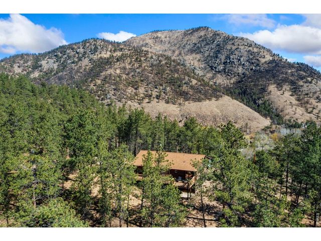 589 Keko Dr, Loveland, CO 80537