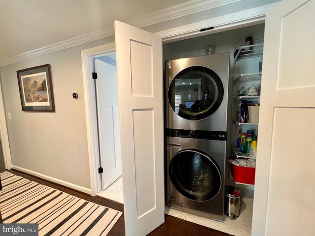 909 SAINT STEPHENS RD, Alexandria, VA 22304