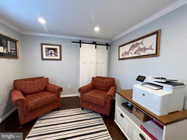 909 SAINT STEPHENS RD, Alexandria, VA 22304