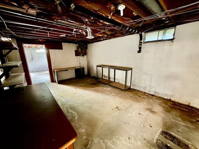 171 Dennis Avenue, Fruitport Vllg, MI 49415