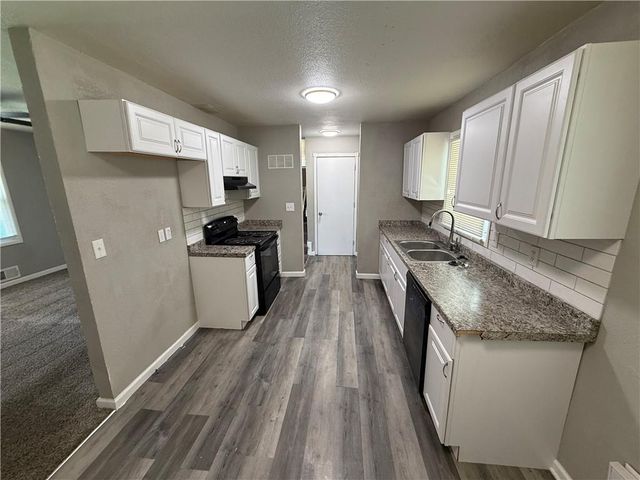 4214 Hardesty Avenue, Kansas City, MO 64130