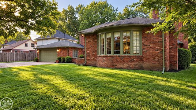 174 S Wilson Boulevard, Mt Clemens, MI 48043