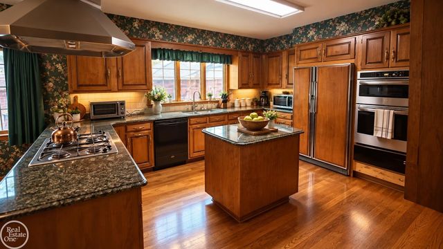 174 S Wilson Boulevard, Mt Clemens, MI 48043