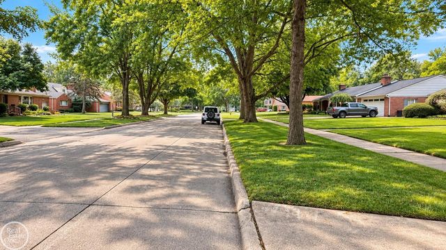 174 S Wilson Boulevard, Mt Clemens, MI 48043