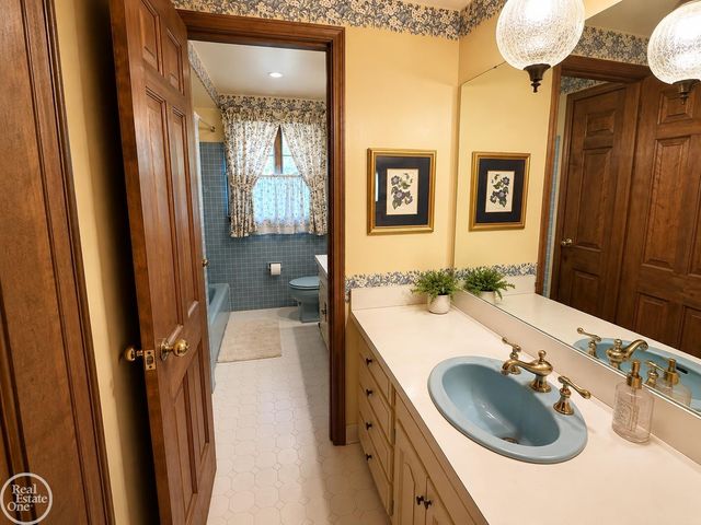 174 S Wilson Boulevard, Mt Clemens, MI 48043