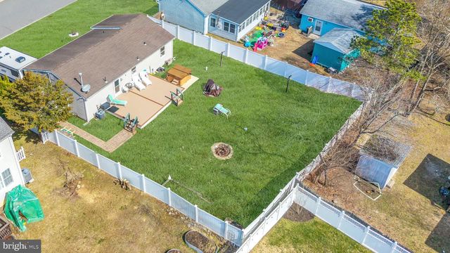 1113 SEASHELL AVE, Manahawkin, NJ 08050