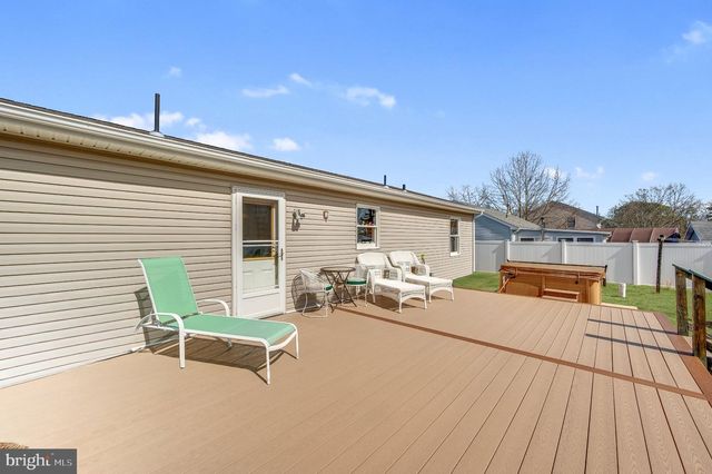 1113 SEASHELL AVE, Manahawkin, NJ 08050