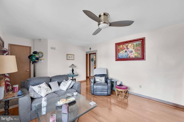 1113 SEASHELL AVE, Manahawkin, NJ 08050