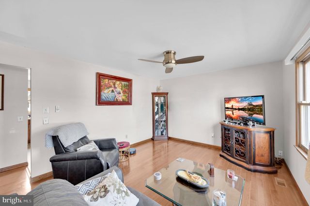 1113 SEASHELL AVE, Manahawkin, NJ 08050