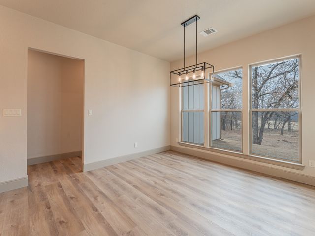 190 County Road 3451, Paradise, TX 76073
