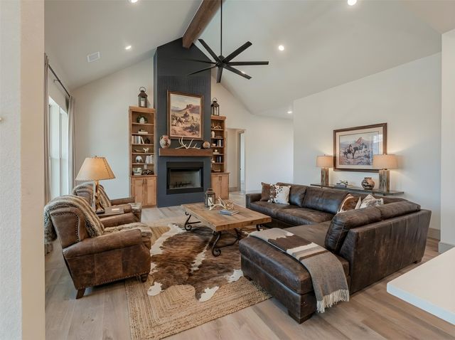 190 County Road 3451, Paradise, TX 76073