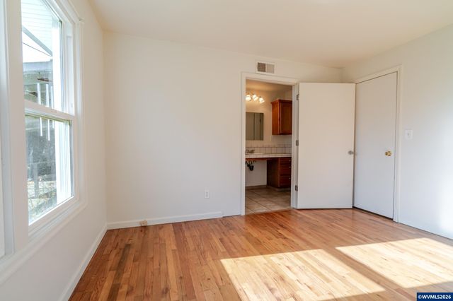 4850 SW West Hills Rd, Corvallis, OR 97333