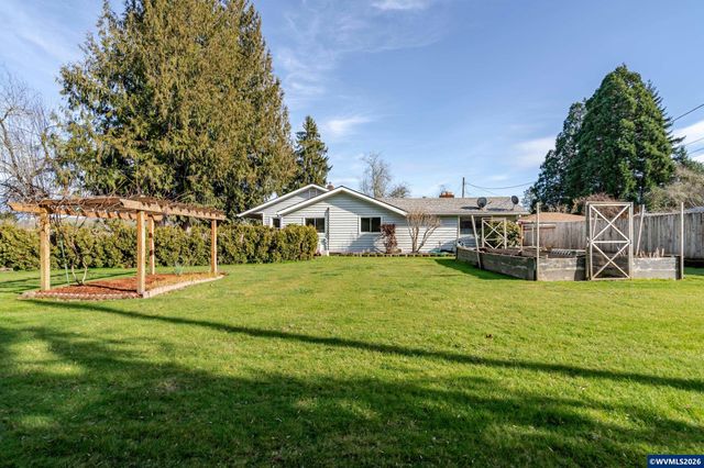 4850 SW West Hills Rd, Corvallis, OR 97333