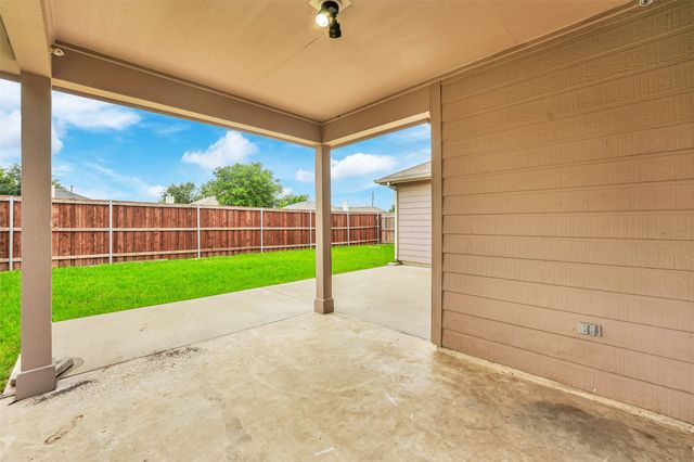1832 Ringtail Drive, Little Elm, TX 75068