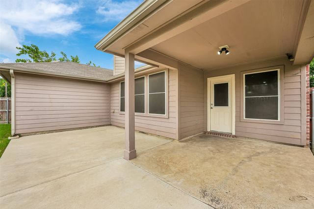 1832 Ringtail Drive, Little Elm, TX 75068