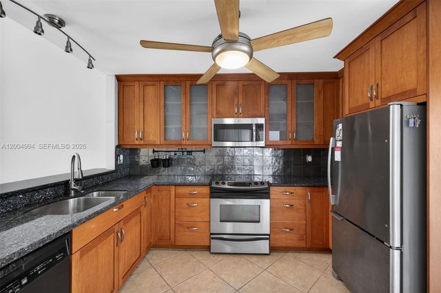 341 City View Dr, Fort Lauderdale, FL 33311